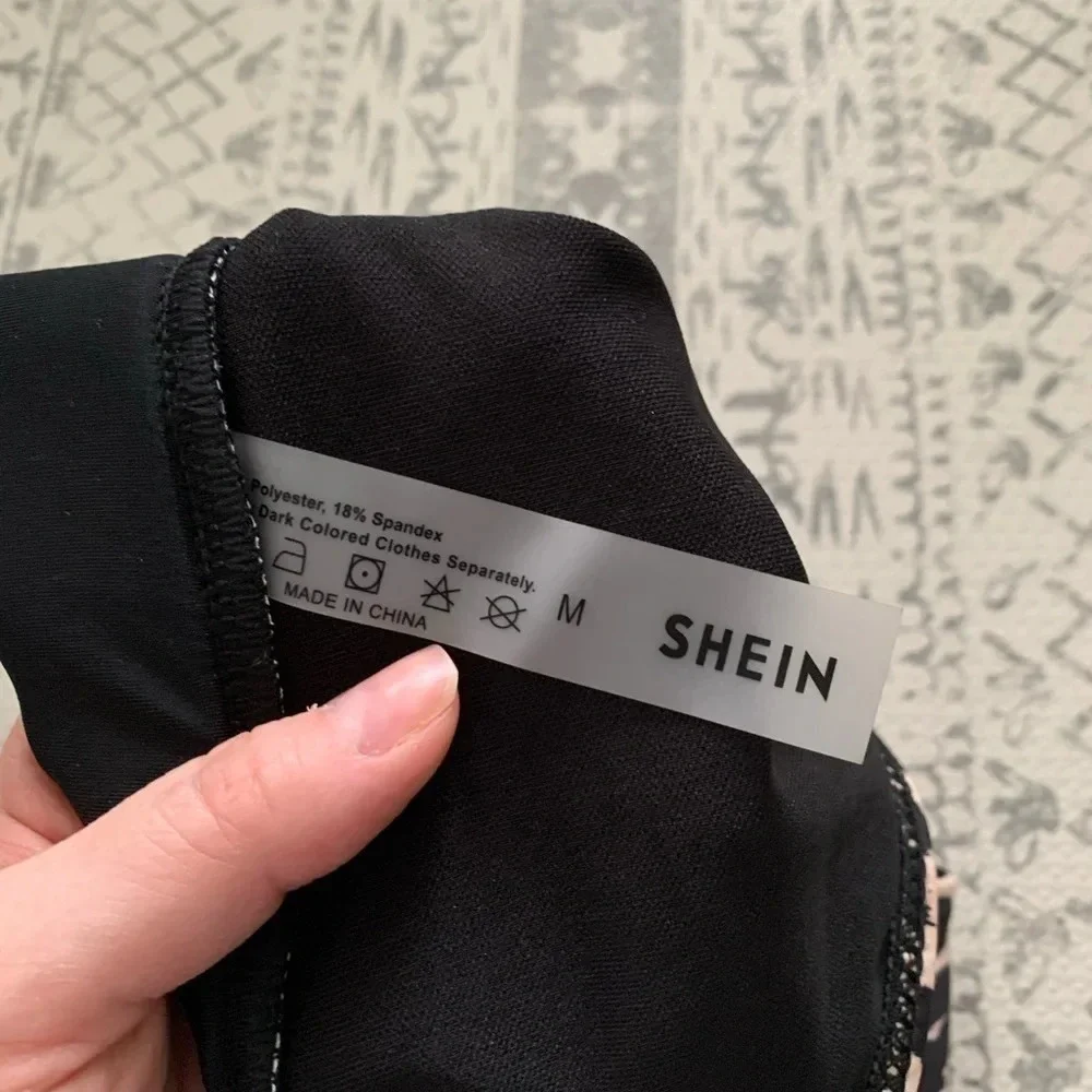 NWOT Shein animal print‎ bikini bottom